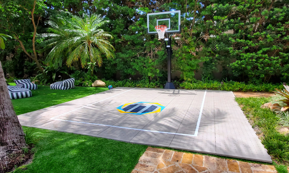 Ultra Base Court with Logo