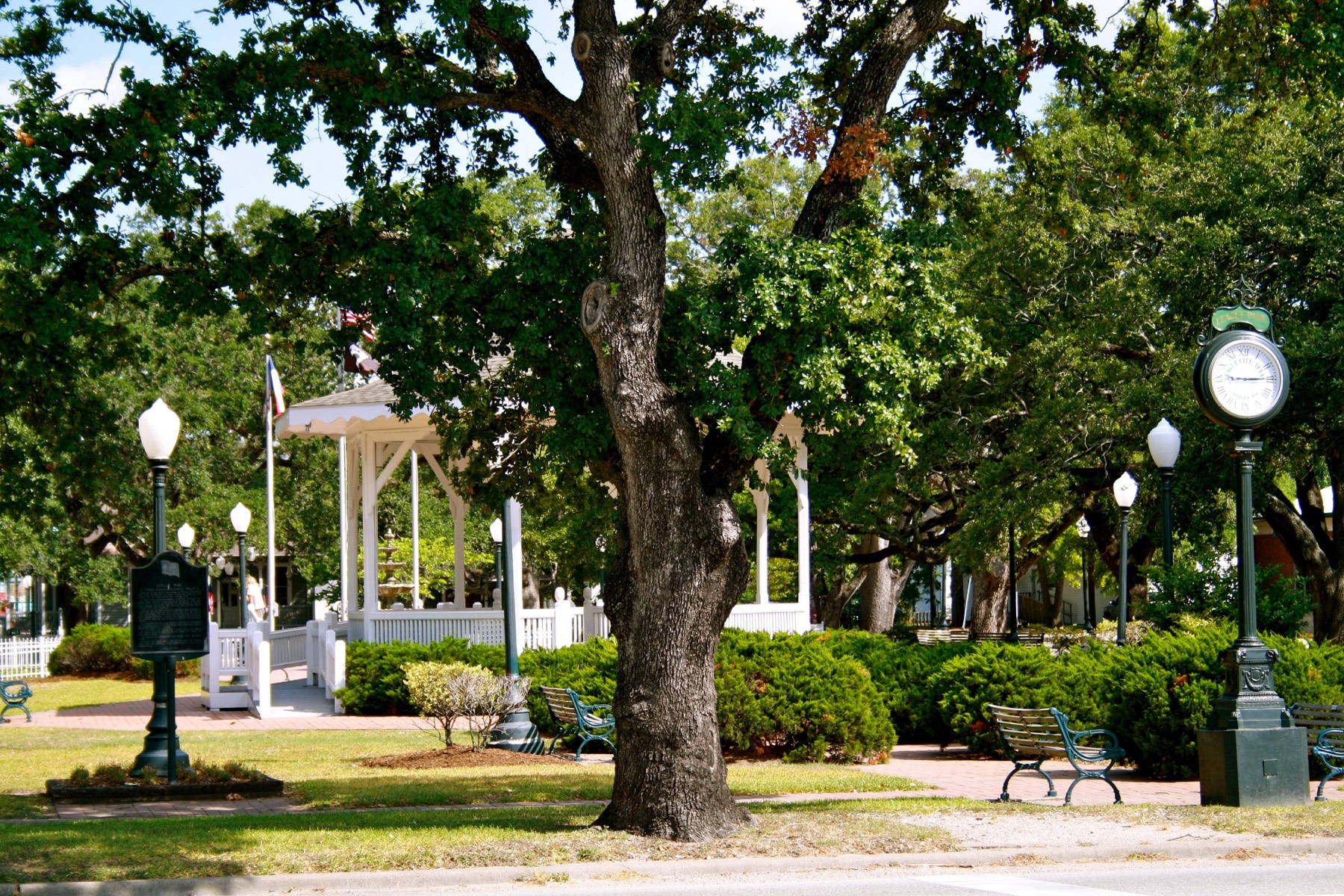 League City